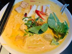 -大头虾越式风味餐厅(光明广场店)