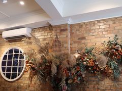 -FLOVIE FLORIST CAFE