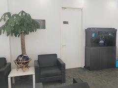 -北亚国超特斯拉授权钣喷中心