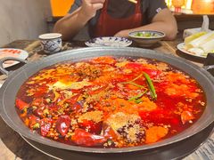 -旧街市鲜货老火锅(大光路店)
