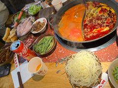-赵美丽·重庆社区火锅·直营店(火车东站·中豪国际店)