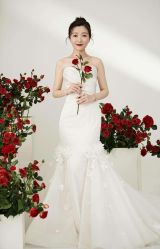 -雪中彩影婚纱摄影·微光艺术中心