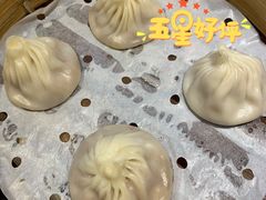 双拼小笼（蟹粉+鲜肉）-穿蒸引鲜·嗲记(正大广场店)