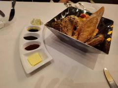 -龙虾酒吧扒房(宁波香格里拉店)