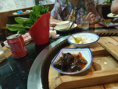 -三里屯土灶炖公鸡地锅鸡(江东店)