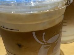 蓝天白云拿铁-瑞幸咖啡(南航明珠商务酒店)