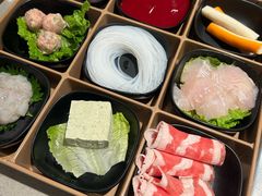 -海底捞火锅(中州万达店)