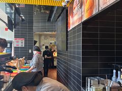-麦当劳(中二横路店)