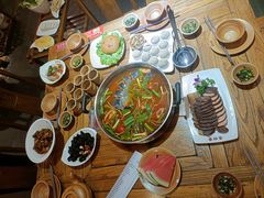 -亮欢寨酸汤鱼(沙冲路店)