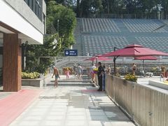 泳池入口喷淋门-越秀山游泳场