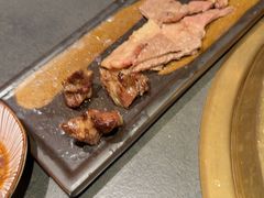 -铭牛烧肉·和牛海鲜自助(高新月牙湖店)