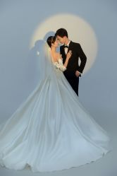 -雪中彩影婚纱摄影·微光艺术中心