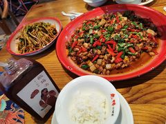 -兔槽江湖菜·重庆璧山兔(水围店)