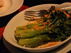扒西洋芥兰-上海柏悦酒店·世纪100牛排馆
