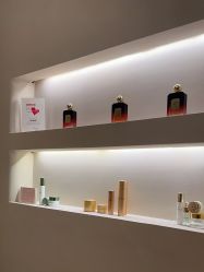 -VALMONT·若嫚蝶国际美肤中心