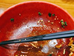 -爆炸头阿姨小四川正宗川味小吃(无任何分店)