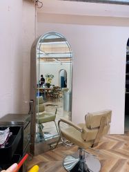 -Hair Co.一间沙龙