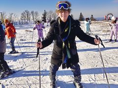 -亚布力新体委滑雪场