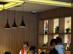 等位区-海底捞火锅(万丰桥店)