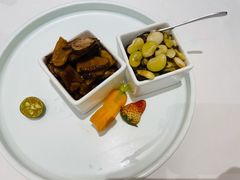酱瓜白扁豆拼酱汁地生姜-道道鲜·崇明私房菜(五角场店)