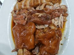 -明姨仔潮汕美食·碳炉猪脚·汕尾牛腩饭·起片鸡煲(起义路店)