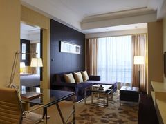 suite-上海浦西万怡酒店