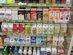 -全家便利店(新闸路二店)