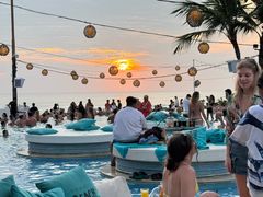 -FINNS Beach Club
