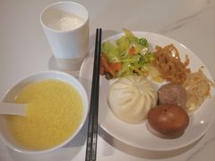 -尚荟汤泉生活馆