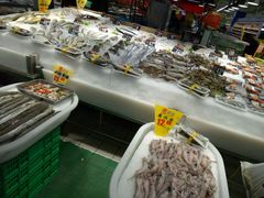 -家乐福(川沙店)