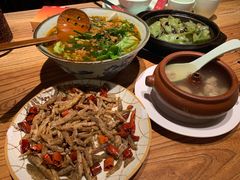 招牌小锅米线-缘生态云南菜·野生菌庭院餐厅(华侨城店)