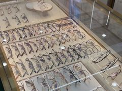 -世纪大明眼镜·蔡司战略授权店(汉街店)