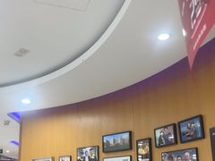 -雅悦齿科(顾村公园店)
