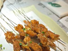 -巴厘龙虾·榜首油焖大虾(音乐学院·沿江酒馆店)