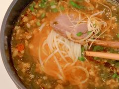 小锅米线-胡麻(静安嘉里店)