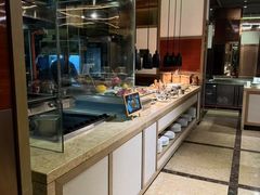 -大中华希尔顿酒店-念自助餐·嗨啤·小龙虾