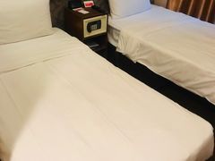 -香港华美达海景酒店