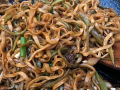 优质牛腩焖面-金豆角砂锅焖面(安贞店)