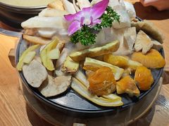 -一朵菌·野生菌探索家火锅(南亚店)