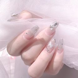 -丽心自助美甲美睫