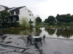 -梁鸿湿地丽笙度假酒店大堂吧