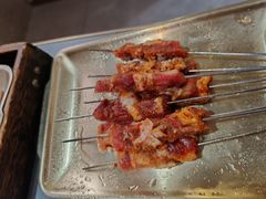 -围炉肉舍•炭烤活鳗•丹东海鲜烤肉(步行街店)