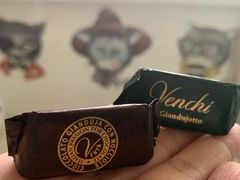 -VENCHI 闻绮(上海佛罗伦萨小镇店)