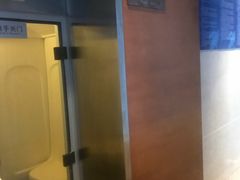 -跃动游泳健身俱乐部(新华传媒店)