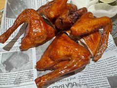 脆皮乳鸽-蝴蝶里·粤菜·点心(滨江龙湖店)
