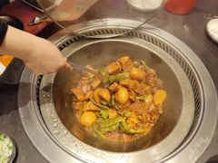 -山河屯铁锅炖(哈西站店)