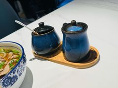 -镇南锅盖面馆(解放路店)