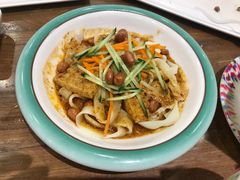石河子的凉皮-清真·玛丽亚新疆菜主题餐厅(浙江中路店)
