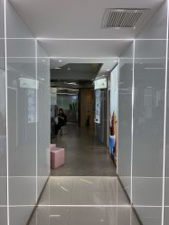 -LESSMORE科技头皮理容中心
