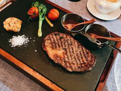 -弦月窗LUNETTE BY AMANDA(复兴路店)